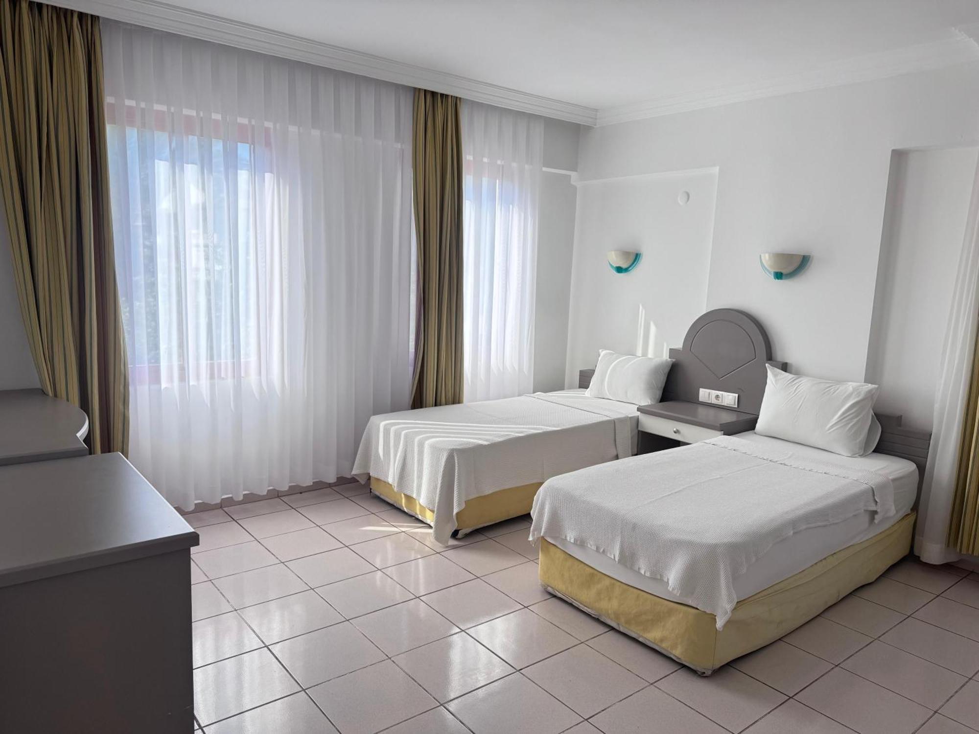 Club Kocer Apartments Мармарис Экстерьер фото